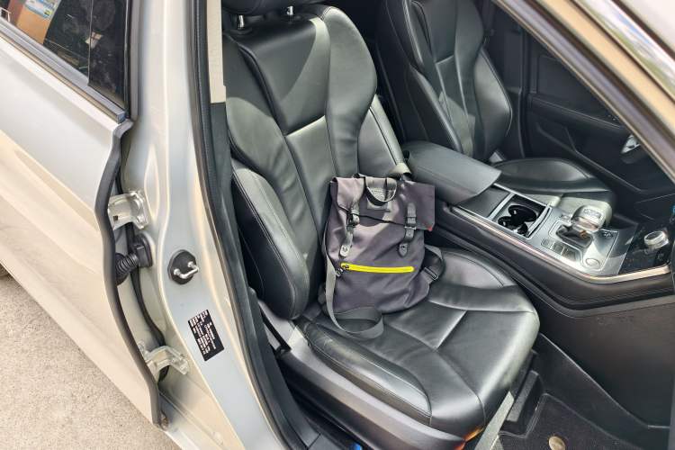 Used Hongqi H5 2022 Classic Model Facelift 1.5T DCT Qiyun Edition Interior 7
