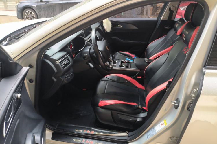 Used Hongqi H5 2022 Classic Model 1.5T DCT Flagship Edition Left Front Seat