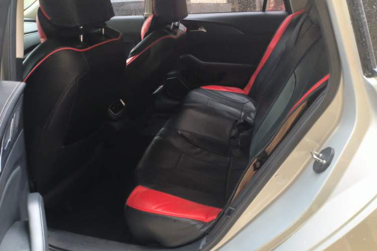 Used Hongqi H5 2022 Classic Model 1.5T DCT Flagship Edition Left Rear Seat