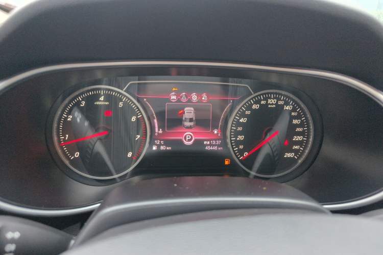 Used Hongqi H5 2022 Classic Model Facelift 1.5T DCT Qiyun Edition Odometer Close Up