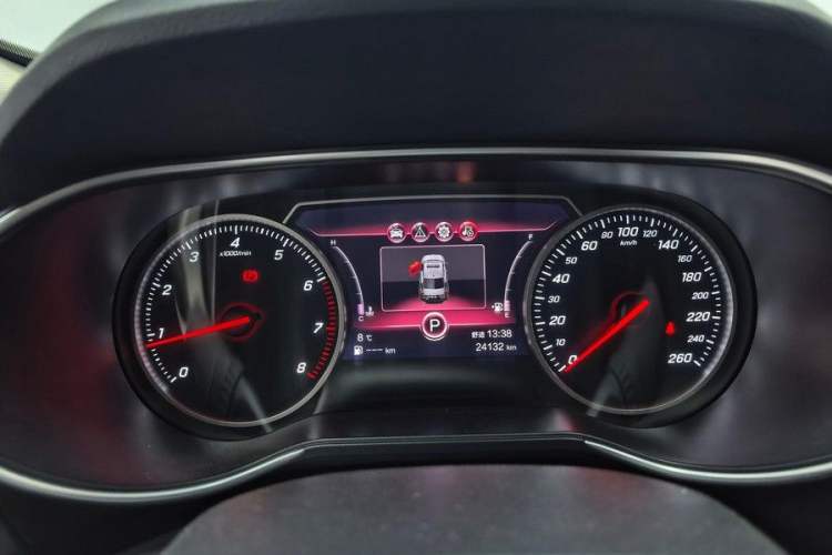Used Hongqi H5 2022 Classic Model 1.5T DCT Flagship Edition Odometer Close Up