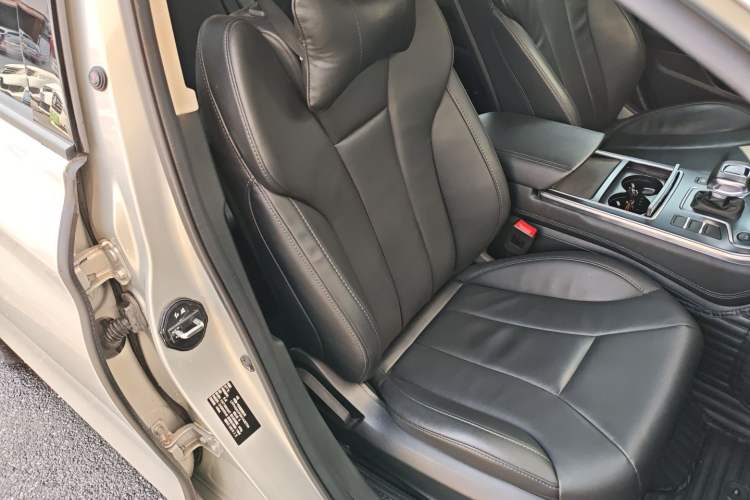 Used Hongqi H5 2022 Classic Model Facelift 1.5T DCT Qiyun Edition Right Front Seat