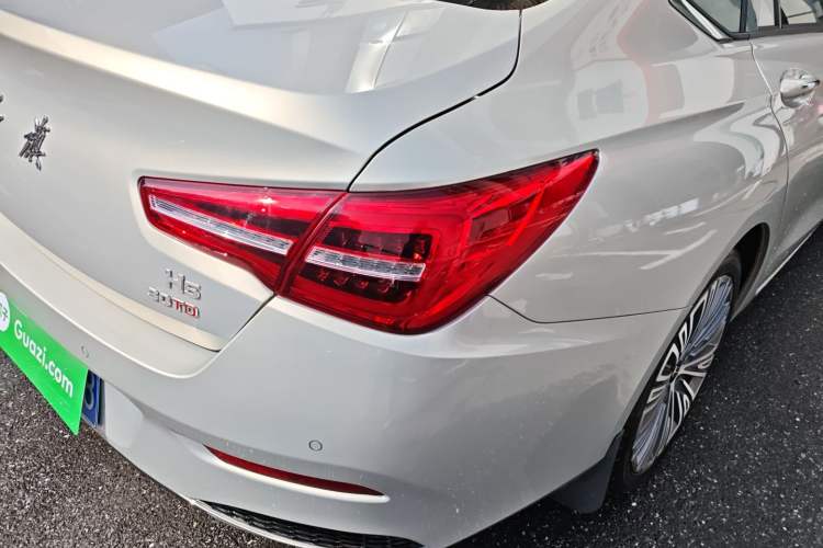 Used Hongqi H5 2022 Classic Model Facelift 1.5T DCT Qiyun Edition Right Rear Taillight