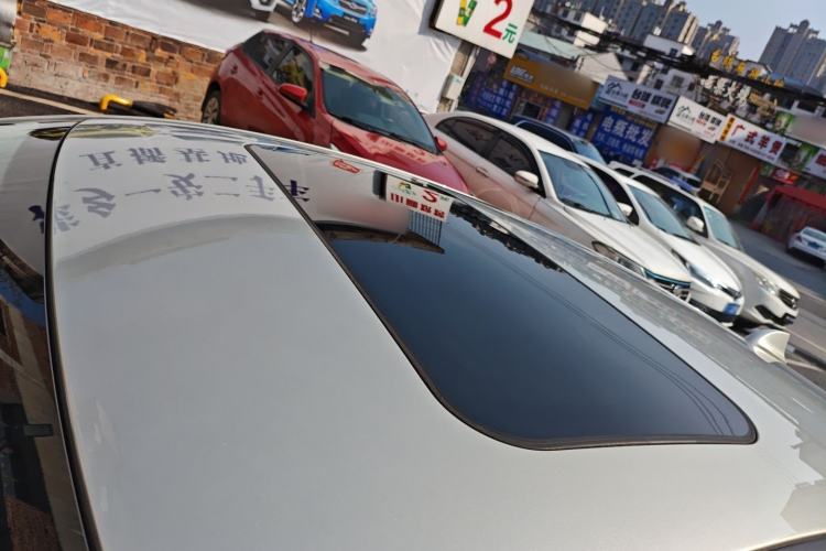 Used Hongqi H5 2022 Classic Model Facelift 1.5T DCT Qiyun Edition Roof
