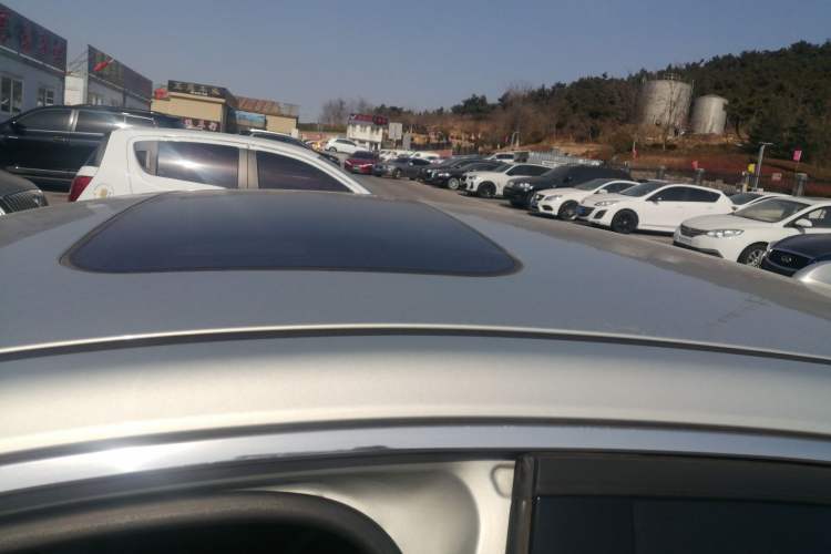 Used Hongqi H5 2022 Classic Model Facelift 1.5T DCT Qiyun Edition Roof