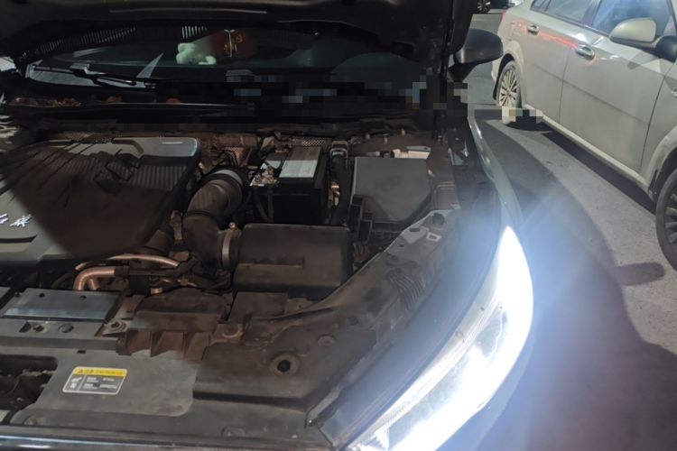 Used Hongqi H5 2022 Classic Model 1.5T DCT Flagship Edition Engine Bay Left