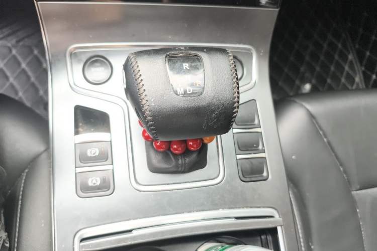 Used Hongqi H5 2022 Classic Model 1.5T DCT Flagship Edition Gear Lever