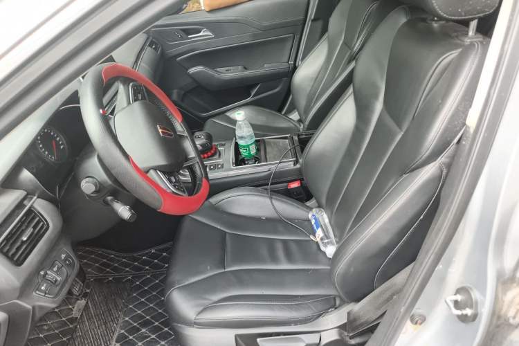 Used Hongqi H5 2022 Classic Model 1.5T DCT Flagship Edition Left Front Seat
