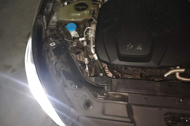 Used Hongqi H5 2022 Classic Model Facelift 1.8T Automatic Smart Connect Flagship Edition Engine Bay Right