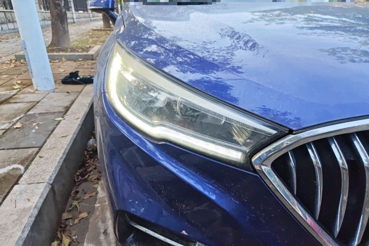 Used Hongqi H5 2022 Classic Model 1.5T DCT Flagship Edition Right Front Headlight
