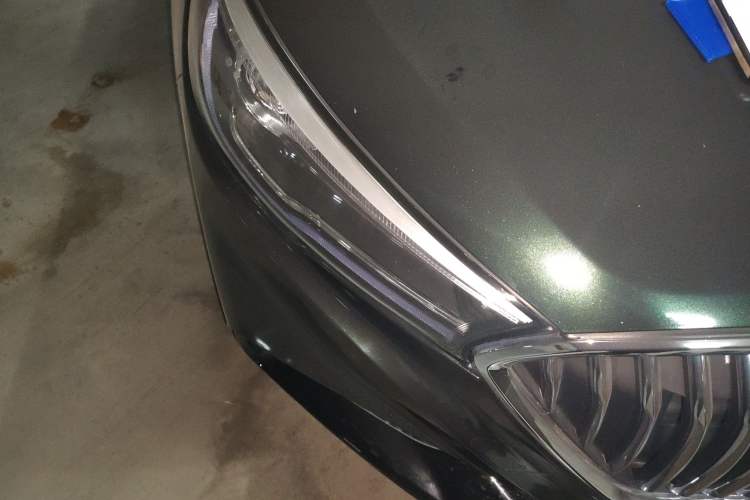 Used Hongqi H5 2022 Classic Model Facelift 1.8T Automatic Smart Connect Flagship Edition Right Front Headlight