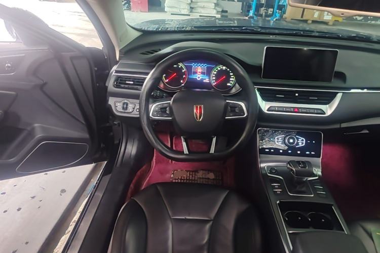 Used Hongqi H5 2022 Classic Model 1.8T Automatic Smart Connect Flagship Edition Steering Wheel