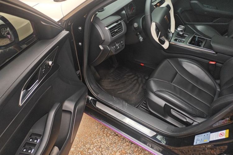 Used Hongqi H5 2022 Classic Model Facelift 1.5T DCT Qiyun Edition Driver Seat