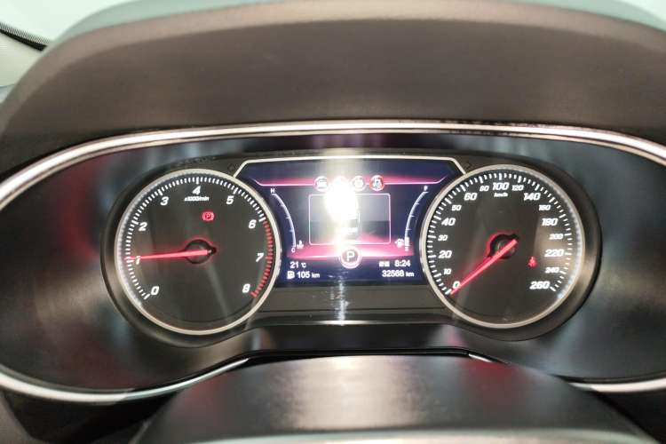 Used Hongqi H5 2022 Classic Model 1.5T DCT Flagship Edition Instrument Cluster