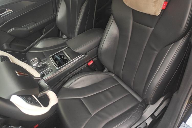 Used Hongqi H5 2022 Classic Model Facelift 1.5T DCT Qiyun Edition Left Front Seat
