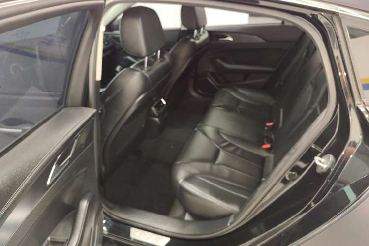 Used Hongqi H5 2022 Classic Model 1.5T DCT Flagship Edition Left Rear Seat