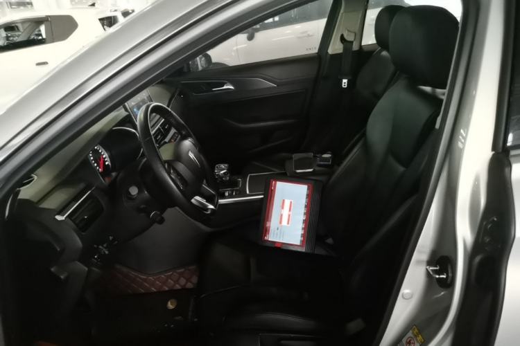 Used Hongqi H5 2022 Classic Model Facelift 1.5T DCT Qiyun Edition Left Front Seat