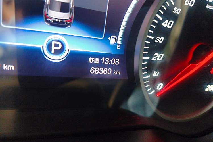 Used Hongqi H5 2022 Classic Model 1.5T DCT Flagship Edition Odometer Close Up