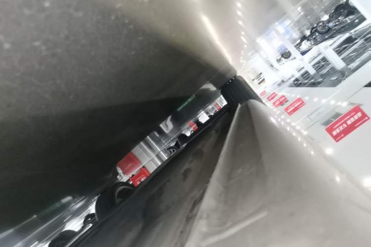 Used Hongqi H5 2022 Classic Model Facelift 1.5T DCT Qiyun Edition Right Side Sill