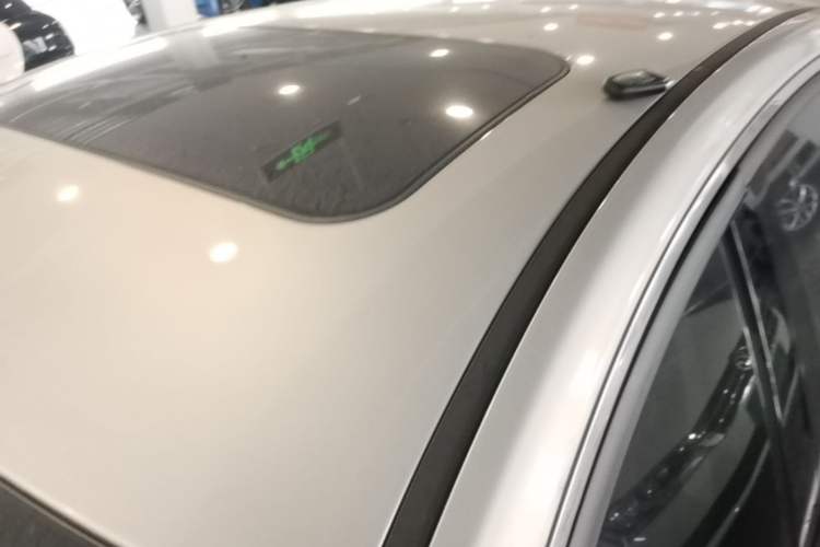 Used Hongqi H5 2022 Classic Model Facelift 1.5T DCT Qiyun Edition Roof