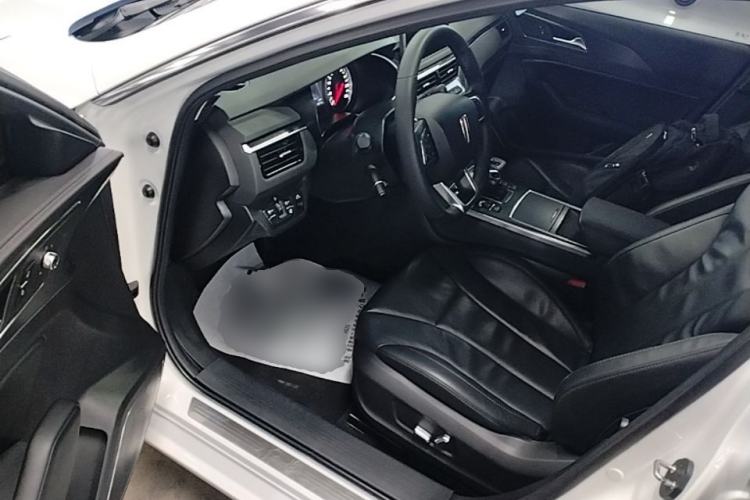 Used Hongqi H5 2022 Classic Model Facelift 1.8T Automatic Smart Connect Flagship Edition Driver Seat