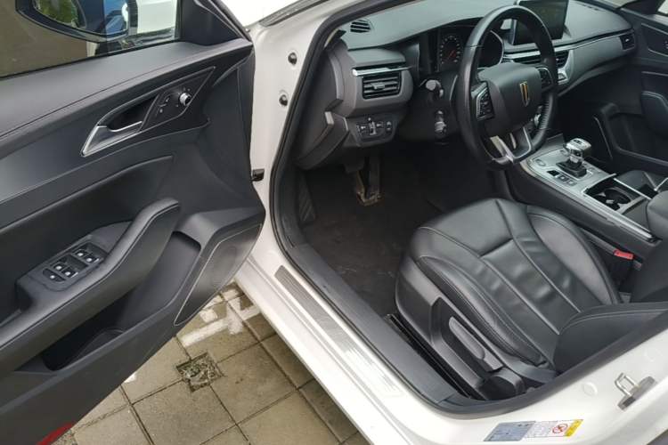 Used Hongqi H5 2022 Classic Model Facelift 1.5T DCT Qiyun Edition Driver Seat