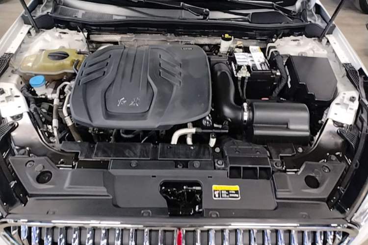 Used Hongqi H5 2022 Classic Model Facelift 1.8T Automatic Smart Connect Flagship Edition Engine Bay