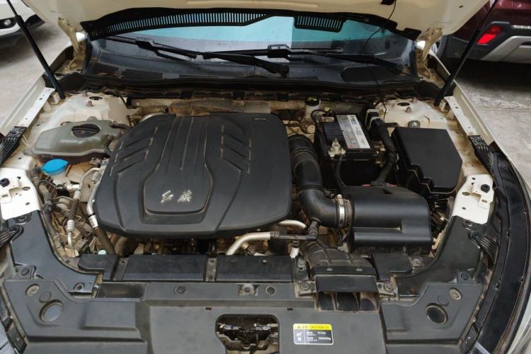 Used Hongqi H5 2022 Classic Model Facelift 1.5T DCT Qiyun Edition Engine Bay