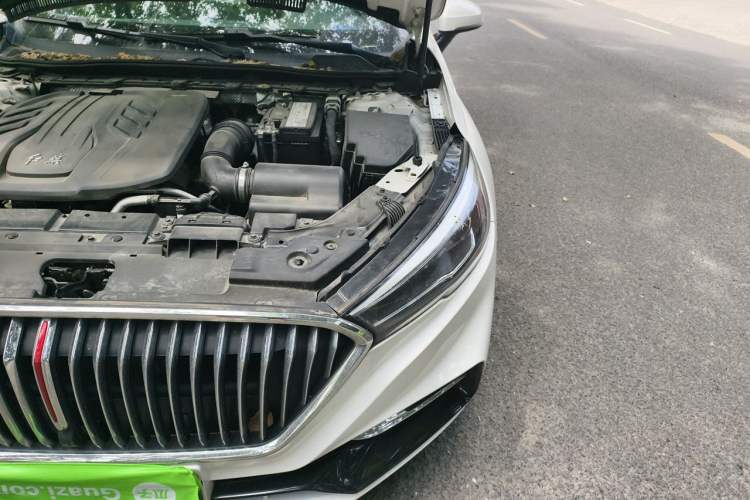 Used Hongqi H5 2022 Classic Model 1.5T DCT Flagship Edition Engine Bay Left