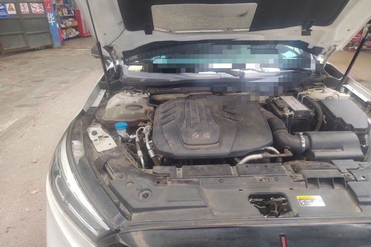 Used Hongqi H5 2022 Classic Model 1.5T DCT Flagship Edition Engine Bay Right