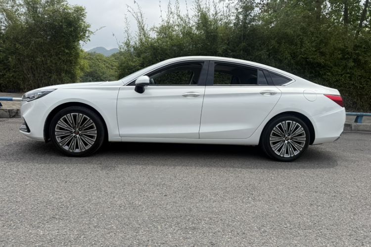 Used Hongqi H5 2022 Classic Model Facelift 1.5T DCT Qiyun Edition Exterior 3