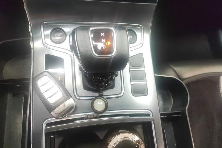 Used Hongqi H5 2022 Classic Model 1.5T DCT Flagship Edition Gear Lever