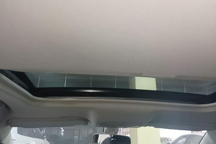 Used Hongqi H5 2022 Classic Model Facelift 1.5T DCT Qiyun Edition Headliner