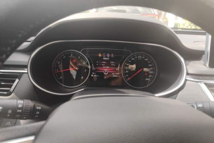 Used Hongqi H5 2022 Classic Model 1.5T DCT Flagship Edition Instrument Cluster