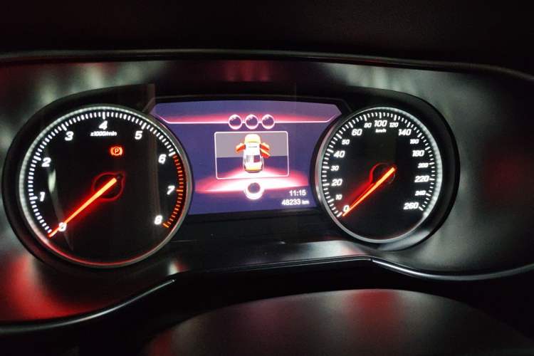 Used Hongqi H5 2022 Classic Model Facelift 1.5T DCT Qiyun Edition Instrument Cluster