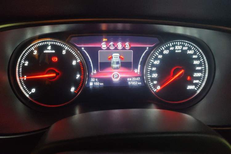 Used Hongqi H5 2022 Classic Model 1.5T DCT Flagship Edition Instrument Cluster