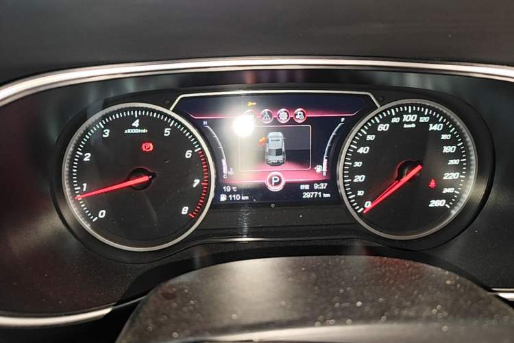 Used Hongqi H5 2022 Classic Model Facelift 1.5T DCT Qiyun Edition Instrument Cluster