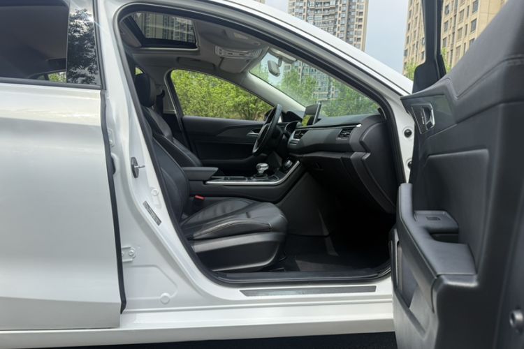 Used Hongqi H5 2022 Classic Model Facelift 1.5T DCT Qiyun Edition Interior 3