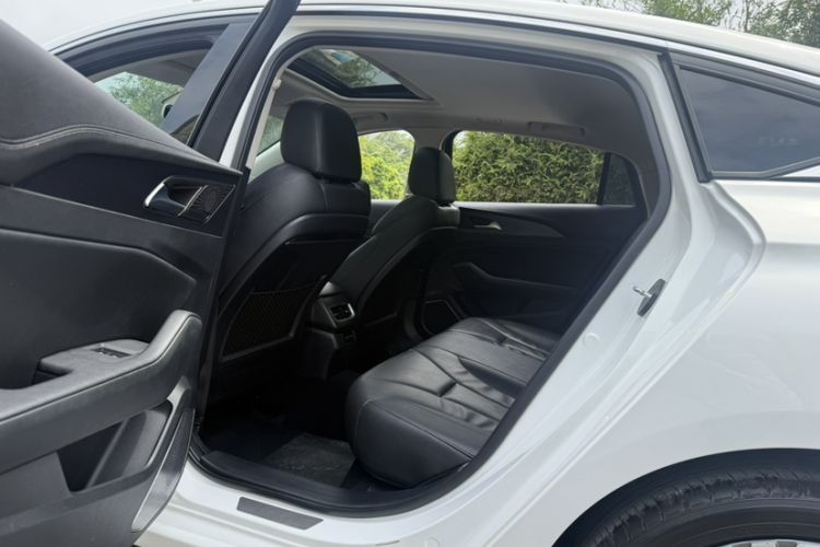 Used Hongqi H5 2022 Classic Model Facelift 1.5T DCT Qiyun Edition Interior 8