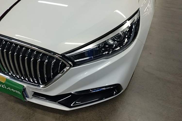 Used Hongqi H5 2022 Classic Model Facelift 1.8T Automatic Smart Connect Flagship Edition Left Front Headlight
