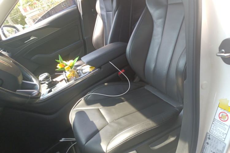 Used Hongqi H5 2022 Classic Model 1.5T DCT Flagship Edition Left Front Seat