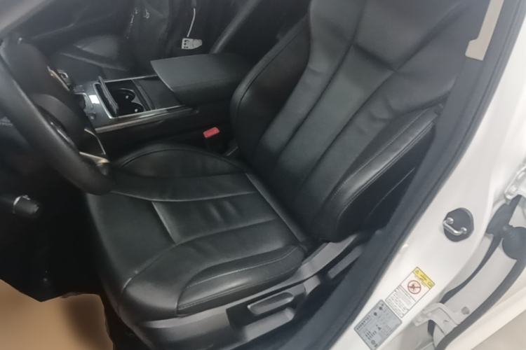 Used Hongqi H5 2022 Classic Model Facelift 1.5T DCT Qiyun Edition Left Front Seat