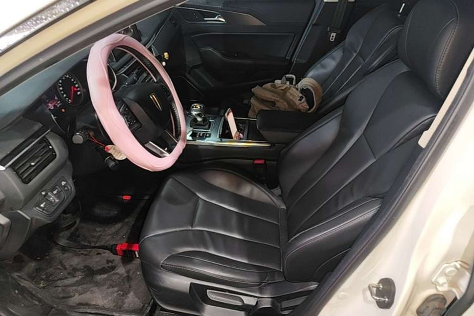 Used Hongqi H5 2022 Classic Model Facelift 1.5T DCT Qiyun Edition Left Front Seat