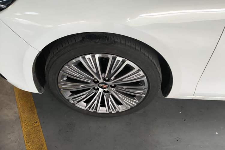 Used Hongqi H5 2022 Classic Model Facelift 1.5T DCT Qiyun Edition Left Front Wheel Hub