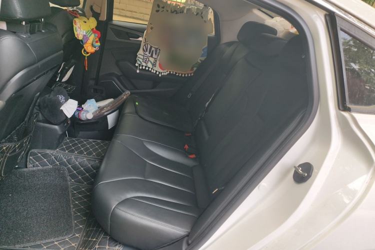 Used Hongqi H5 2022 Classic Model 1.5T DCT Flagship Edition Left Rear Seat