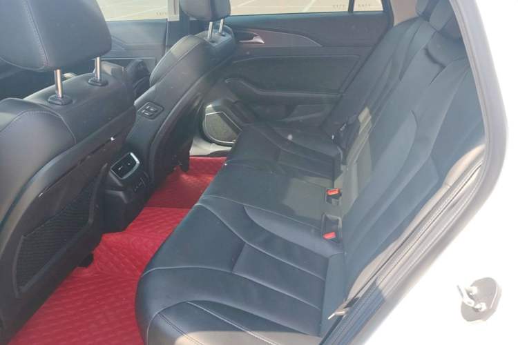 Used Hongqi H5 2022 Classic Model Facelift 1.8T Automatic Smart Connect Flagship Edition Left Rear Seat