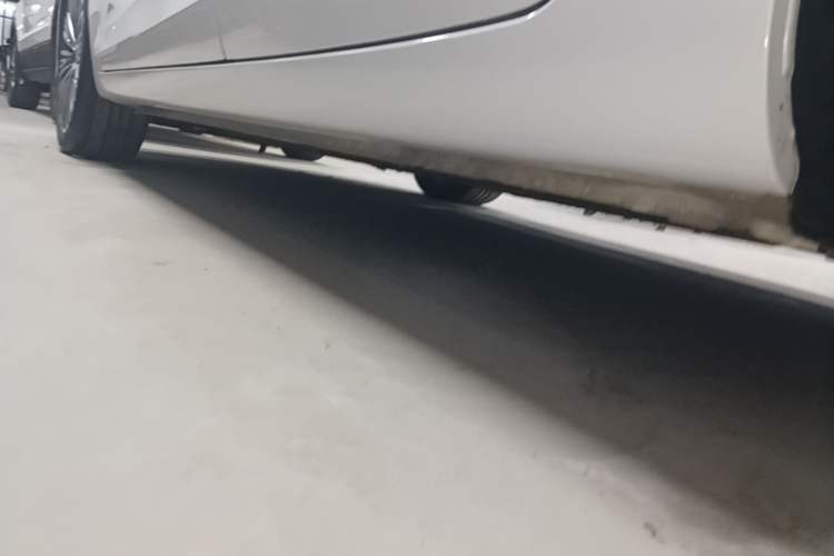 Used Hongqi H5 2022 Classic Model Facelift 1.5T DCT Qiyun Edition Left Side Sill