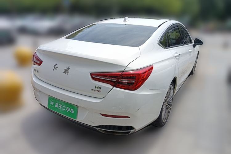 Used Hongqi H5 2022 Classic Model Facelift 1.8T Automatic Smart Connect Flagship Edition Rear Right 45 Deg