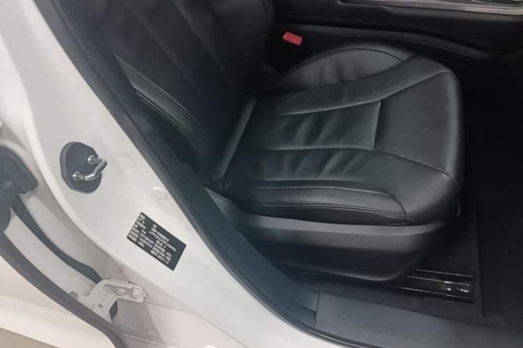 Used Hongqi H5 2022 Classic Model Facelift 1.5T DCT Qiyun Edition Right Front Seat