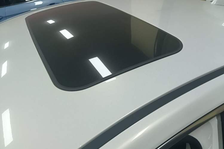 Used Hongqi H5 2022 Classic Model Facelift 1.5T DCT Qiyun Edition Roof